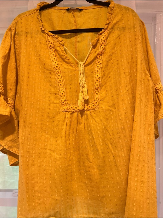 BloomChic Tops - BloomChic Mustard Yellow Textured Peasant Top with Tassel